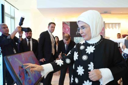 anadoludakiler-kapilarin-ardindaki-hazineler-sergisi-new-yorkta-acildi
