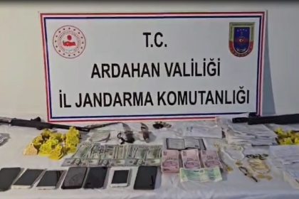 ardahanda-20-milyon-liralik-nitelikli-dolandiricilik-operasyonu