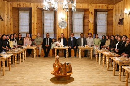 bayburta-atanan-ogretmenlerle-tanisma-toplantisi-duzenlendi