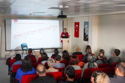 bilecikte-aile-hekimlerine-cildiye-egitimi