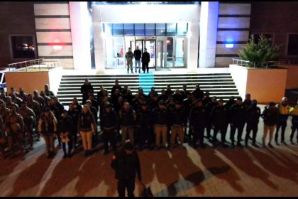 bitliste-uyusturucu-saticilarina-operasyon-10-kisi-tutuklandi