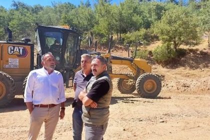 emetin-2-koyunde-enerji-hatlarini-yenileme-calismasi