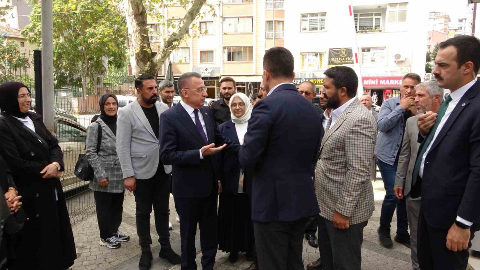 fuat-oktay-turkiye-yuzyili-vatandaslarimizla-omuz-omuza-insa-edilecek
