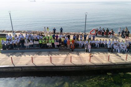 hereke-kiyilari-atiklardan-temizlendi