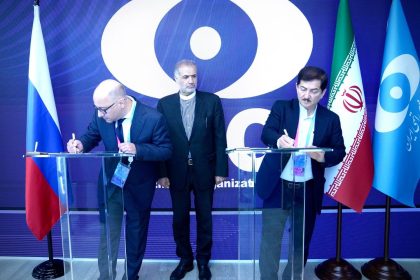 iran-ve-rusyadan-25-milyar-dolarlik-nukleer-santral-anlasmasi