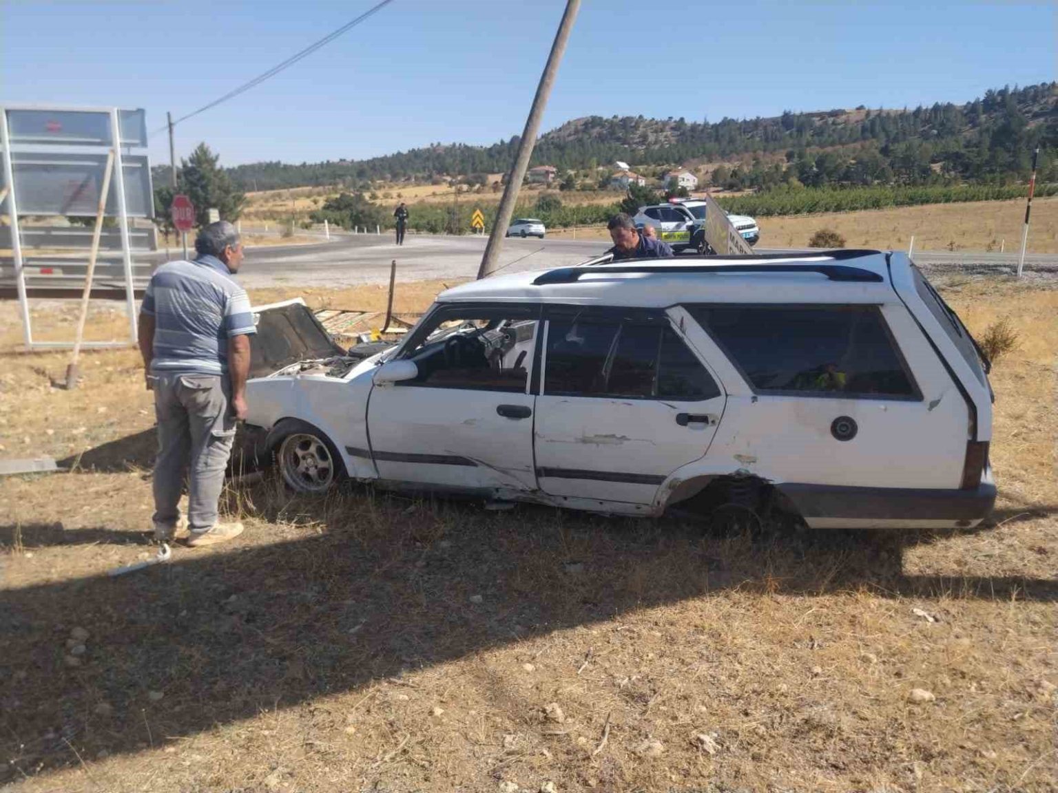 karamanda-otomobil-takla-atti-2-yarali