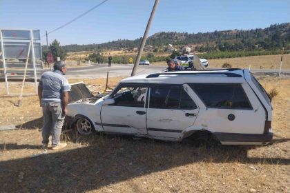 karamanda-otomobil-takla-atti-2-yarali