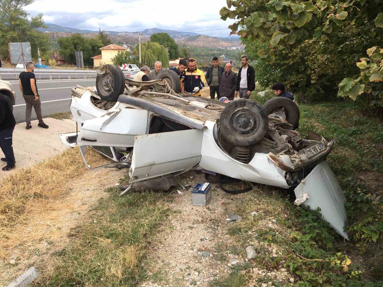 kastamonuda-otomobil-takla-atti-2-yarali