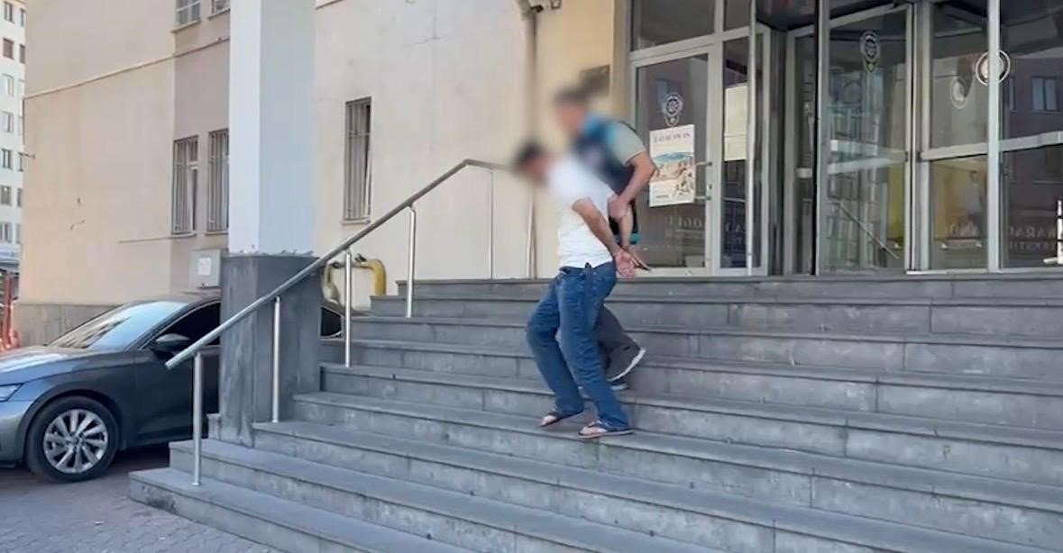 kayseride-sahte-altin-dolandiricilari-3-sarrafi-daha-dolandirmis