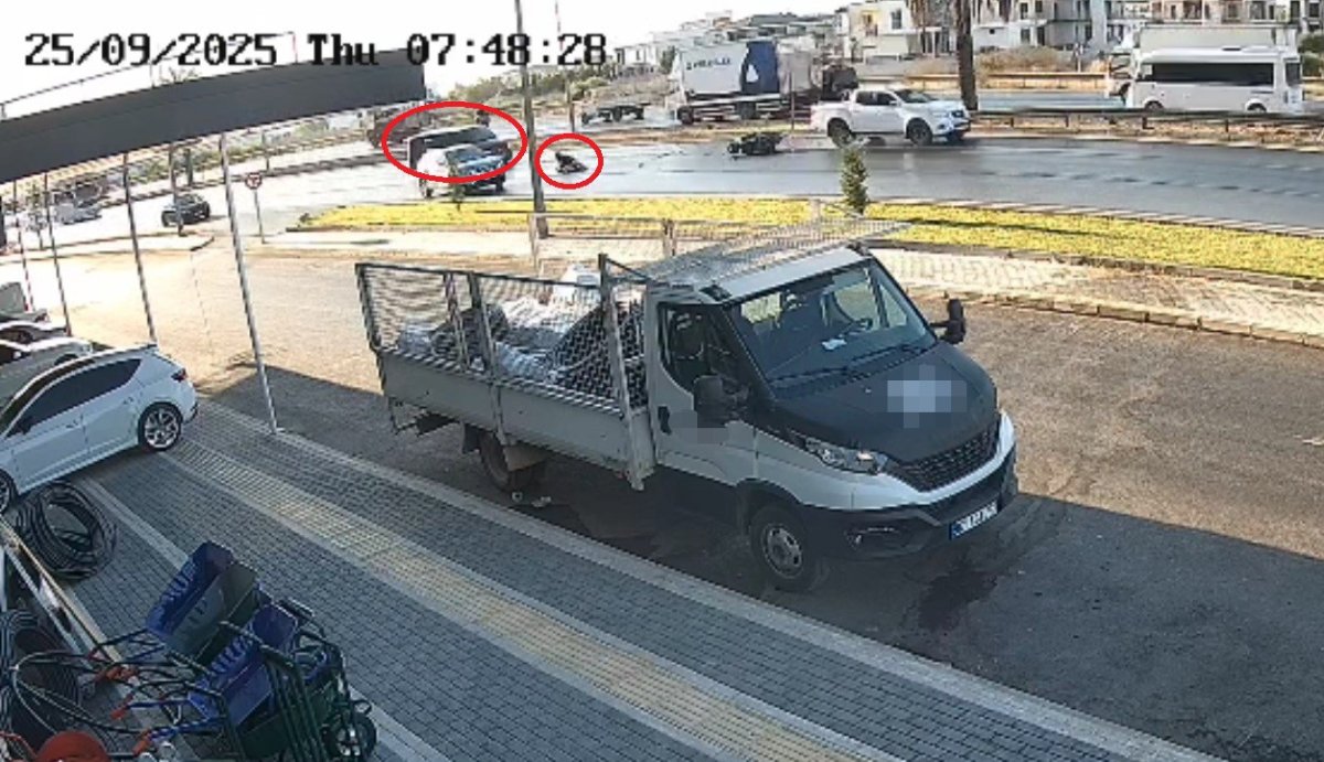 kaza-yapan-motosikletlinin-arac-altinda-kalmaktan-son-anda-kurtulusu-kamerada