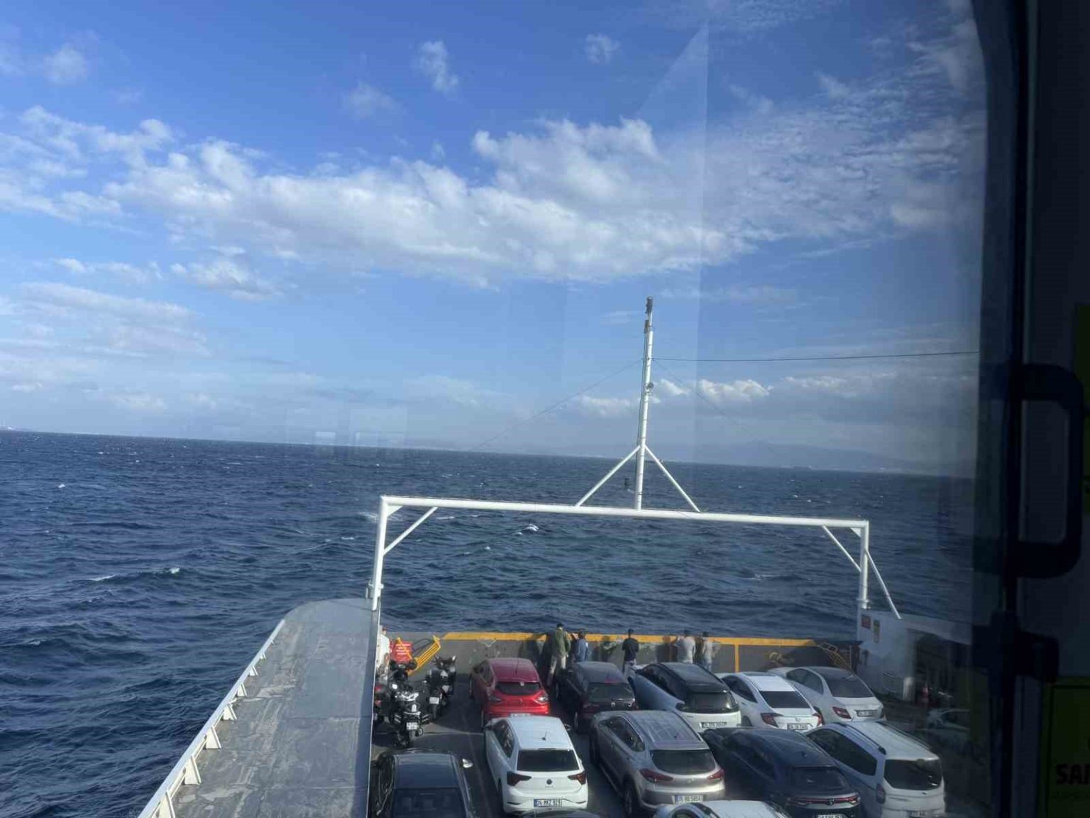marmara-denizinde-kuvvetli-ruzgar-etkili-oluyor