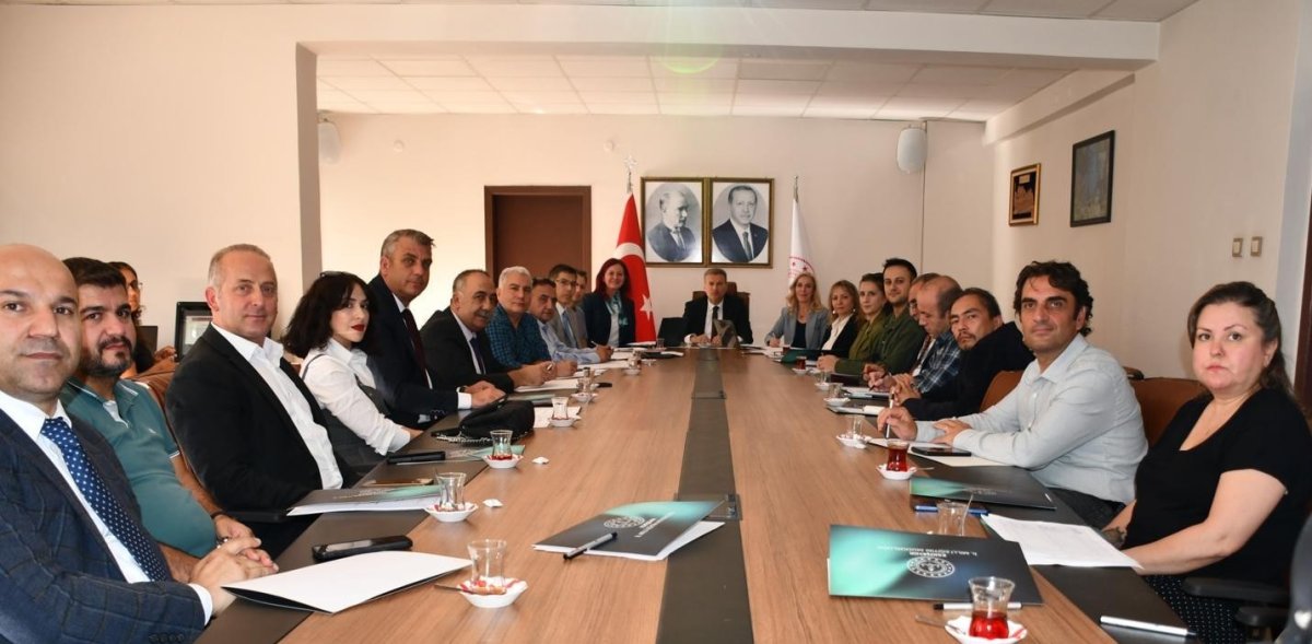 mesleki-egitimde-uretim-odakli-gelecek-tasarimi-paydas-toplantisi