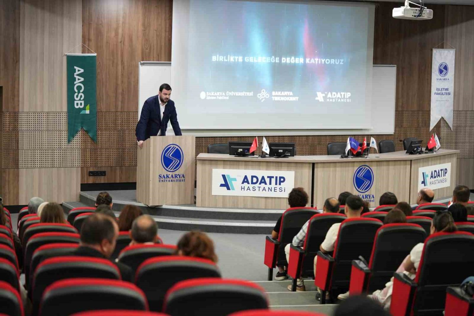 sakarya-universitesi-ve-ozel-adatip-hastanesinden-saglik-turizmine-katki-asep-odulleri-sahiplerini-buldu