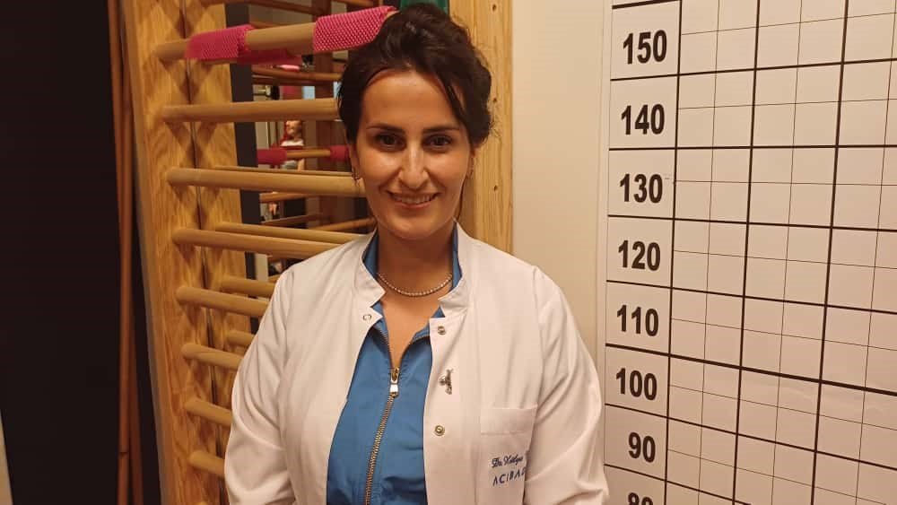 skolyozda-ameliyatsiz-yontem-schroth-tedavisi