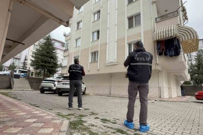 tokatta-cam-silen-kadin-cipin-uzerine-duserek-hastanelik-oldu