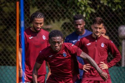 trabzonspor-fatih-karagumruk-maci-icin-istanbula-hareket-etti