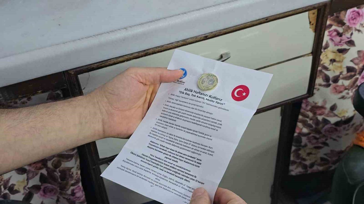 ulku-ocaklarindan-esnafa-siftah-parasi