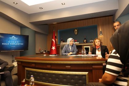 vali-vatandaslarin-talep-ve-isteklerini-dinledi