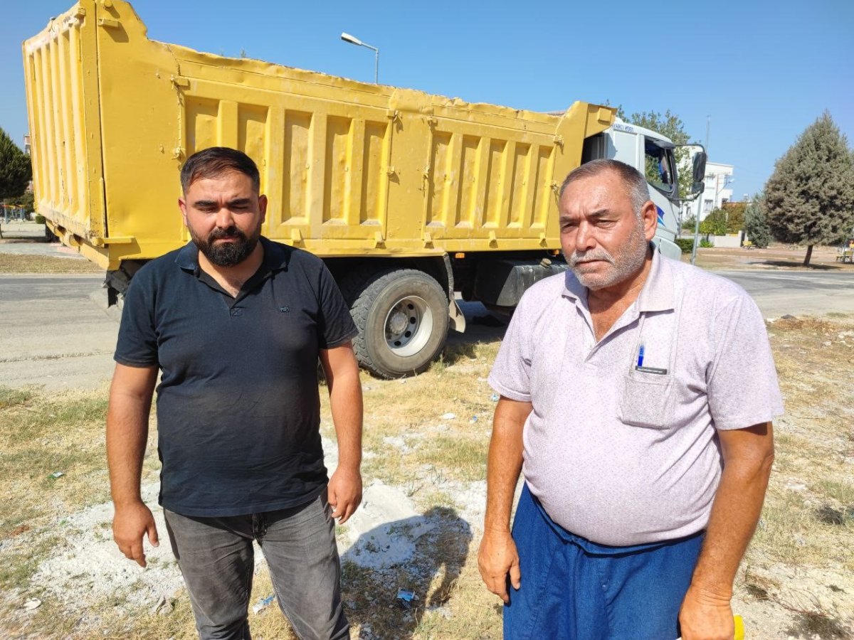 baba-ve-oglu-467-bin-liralik-karsiliksiz-cekle-dolandirildiklarini-iddia-etti