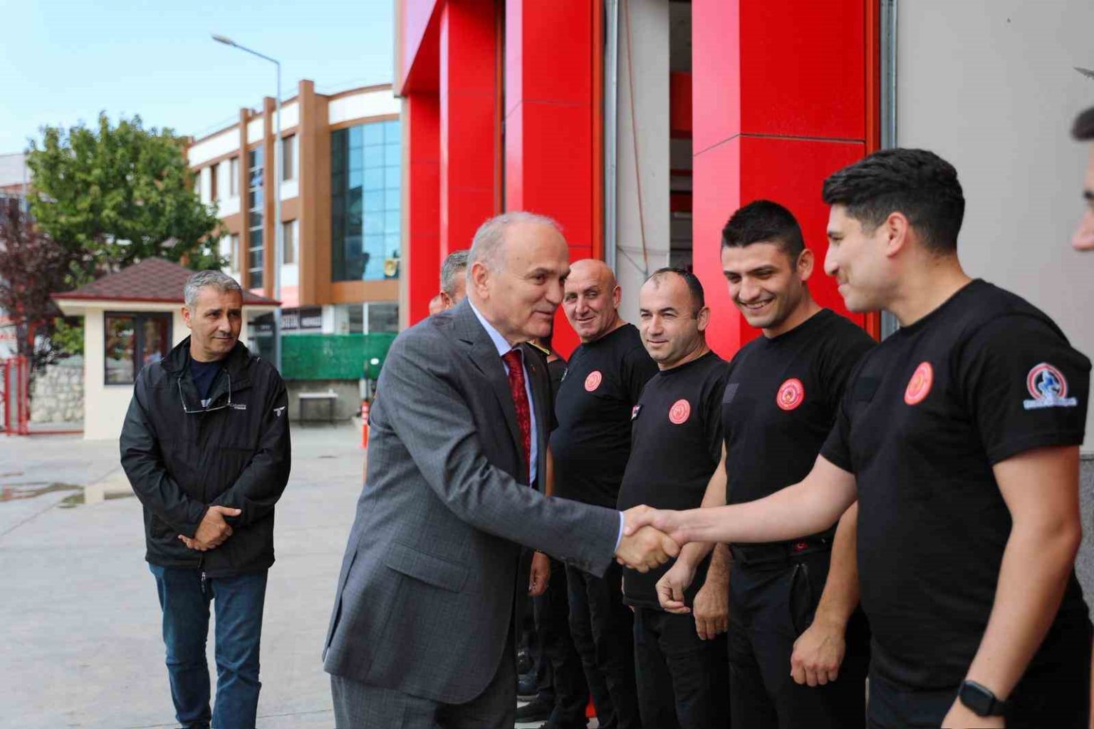 baskan-ozlu-itfaiye-personelleri-ile-bir-araya-geldi