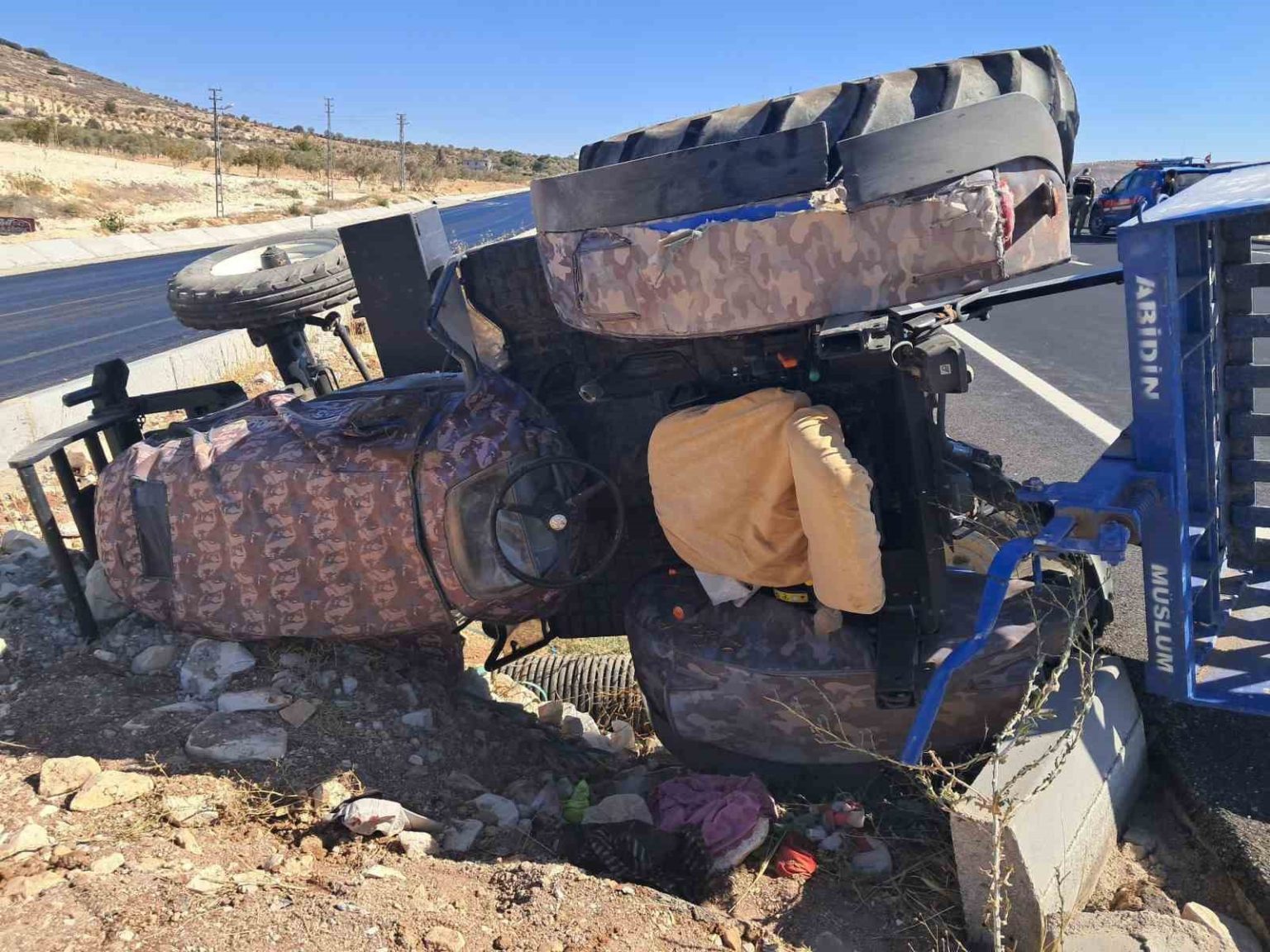 beton-mikseri-traktore-carpti-1-yarali