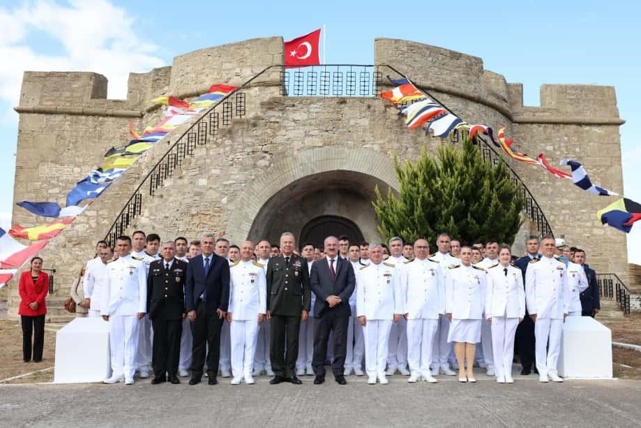 canakkalede-preveze-deniz-zaferi-ve-deniz-kuvvetleri-gunu-kutlandi