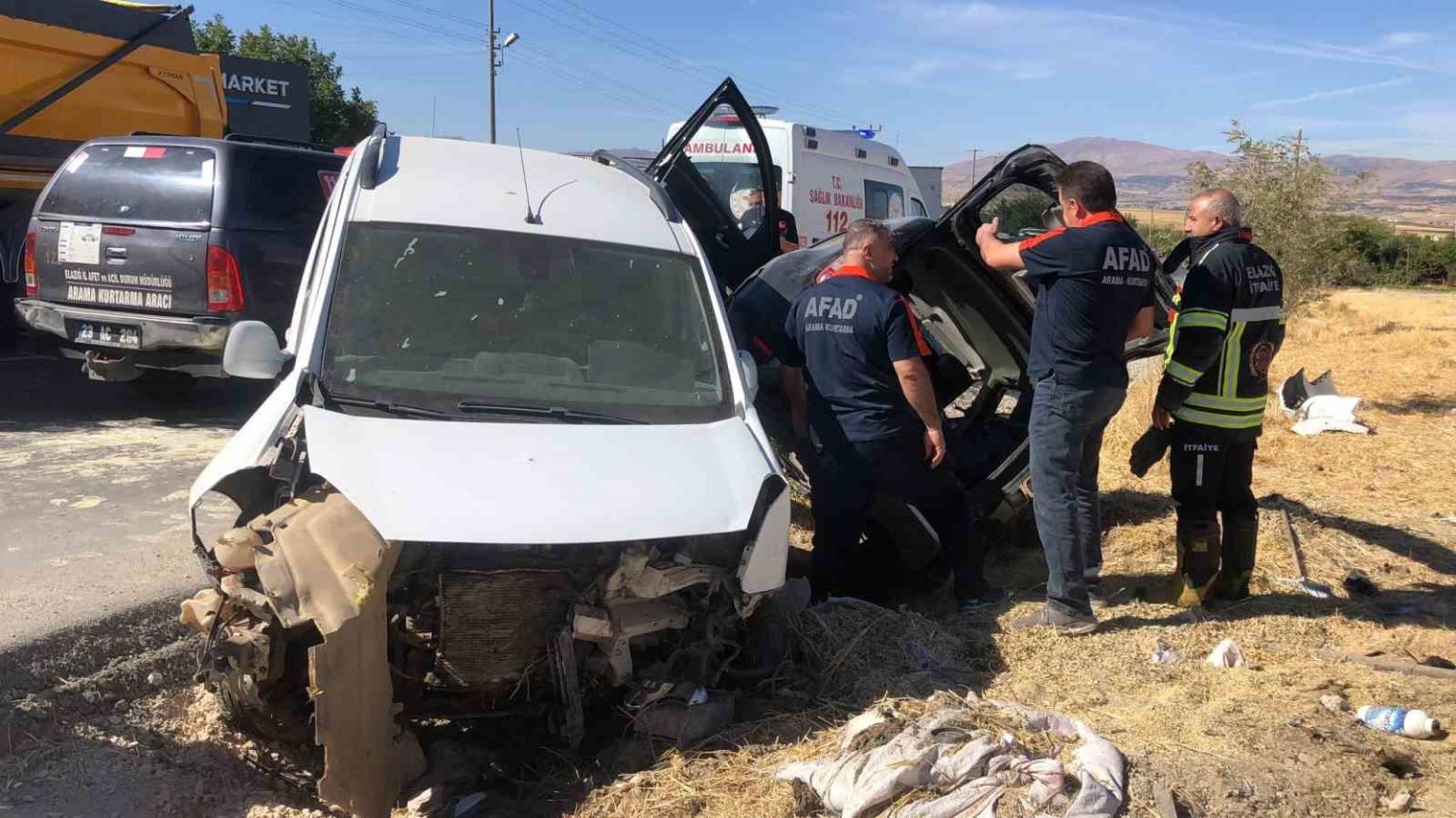 elazigda-trafik-kazasi-3-yarali