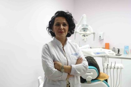 gelecegin-dis-hekimleri-yapay-zeka-destekli-egitimle-yetisiyor