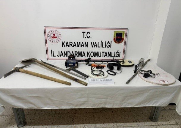 karamanda-uyusturucu-ve-ruhsatsiz-silahlar-gecirildi-1-kisi-tutuklandi