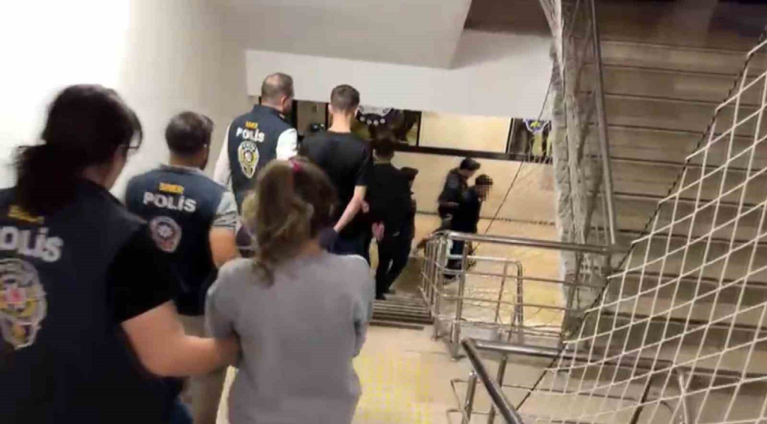 kayseride-yasadisi-bahsin-para-nakliyecilerine-operasyon-11-gozalti