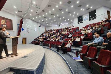 kutahyada-sene-basi-rehber-ogretmenler-toplantisi-duzenlendi