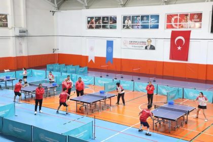 masa-tenisi-milli-takimi-sivasta-kampa-girdi