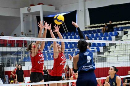 muratpasa-dostluk-turnuvasina-ev-sahipligi-yapti