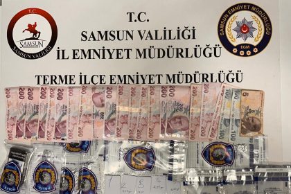 polisin-kovalamaca-sunucu-yakaladigi-aracta-uyusturucu-cikti-3-gozalti