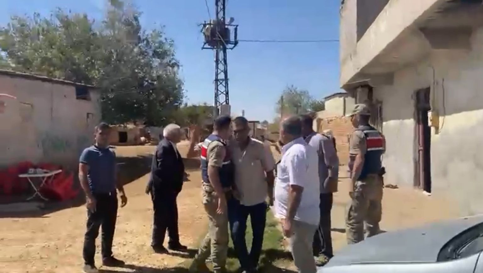 sanliurfada-kacak-yapi-denetiminde-arbede