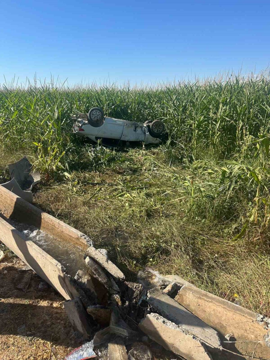 sanliurfada-otomobil-devrildi-1-olu-1-yarali