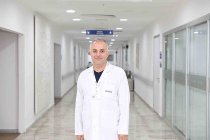 teknolojinin-getirdigi-durus-bozukluklari-boyun-sagligini-tehdit-ediyor