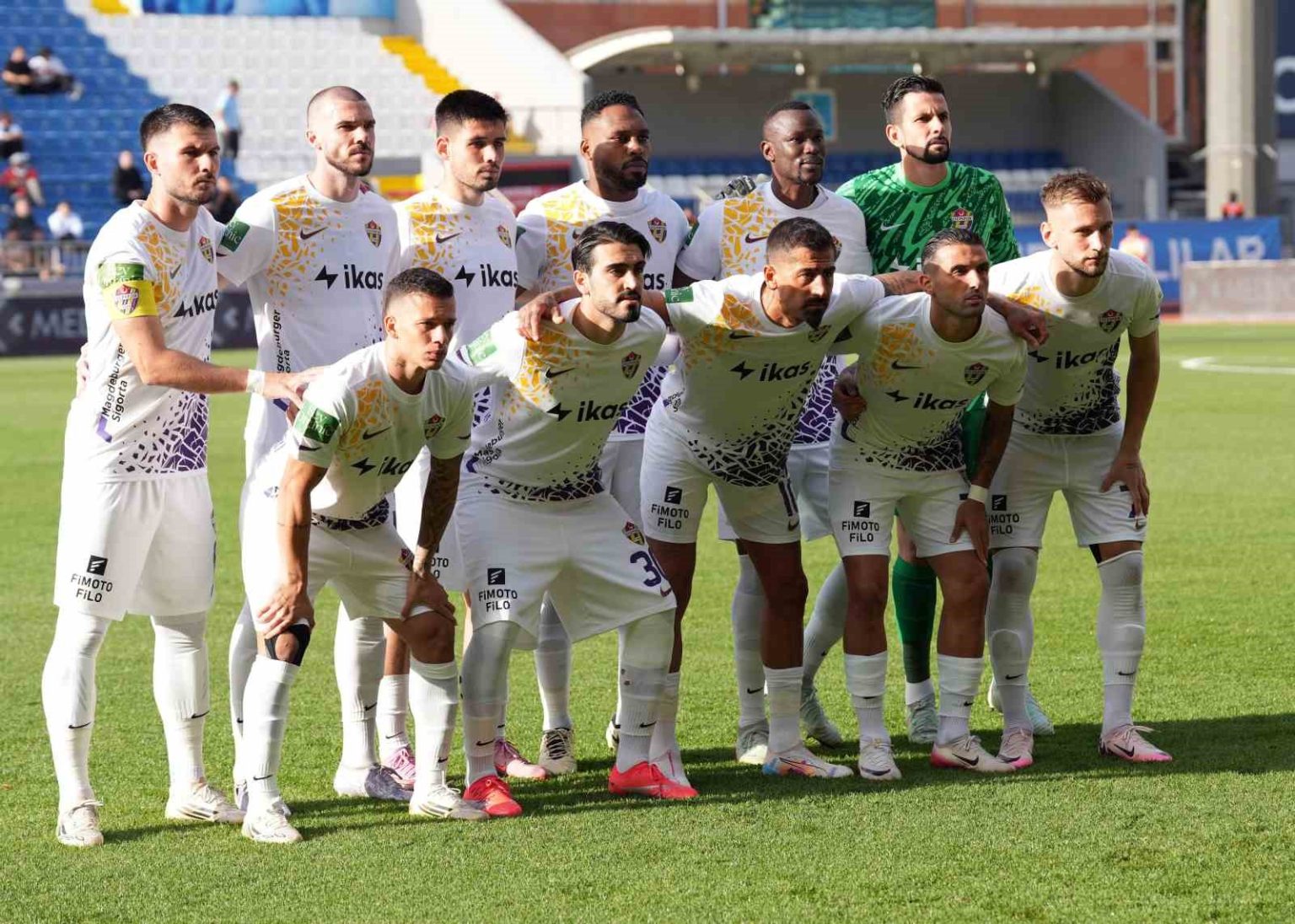 trendyol-super-lig-eyupspor-0-goztepe-0-mac-devam-ediyor