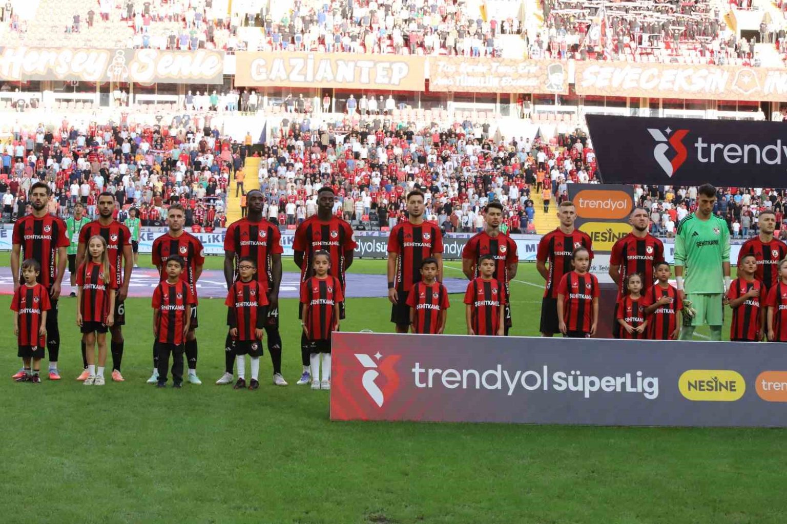 trendyol-super-lig-gaziantep-fk-0-samsunspor-2-mac-devam-ediyor