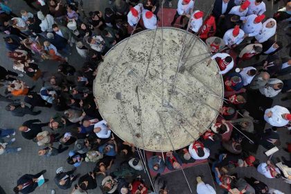 turkiyenin-en-buyuk-tenceresinde-6-ton-pilav-pisirildi