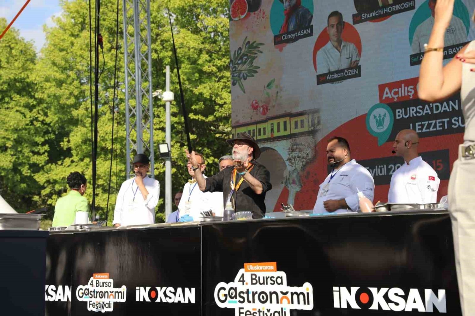 unlu-sefler-tabaklarinda-bursa-urunlerini-yorumladi