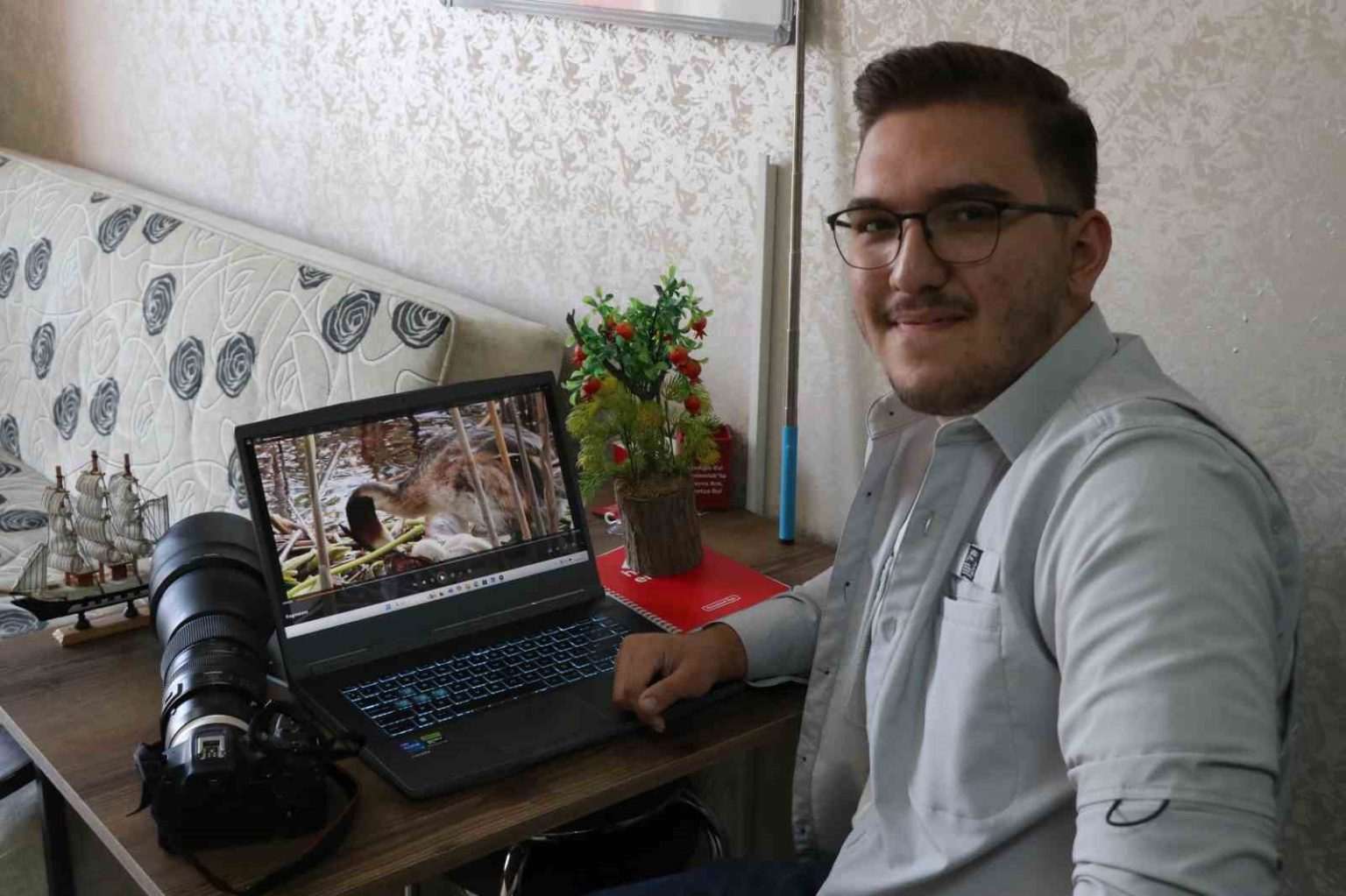 17-yasindaki-ogrenciden-turkiyede-bir-ilk-bahri-kusu-belgeseli