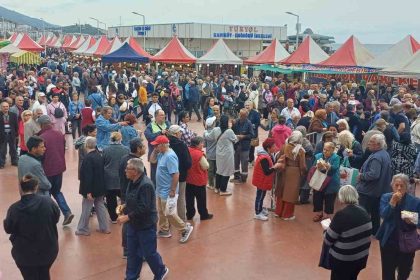 2-cinarcik-hamsi-festivalinde-4-ton-balik-ikram-edildi