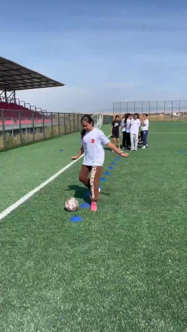 avrupa-spor-haftasinda-sahada-egitimler-suruyor