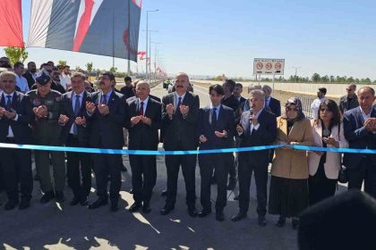 bakan-simsek-once-yolu-acti-sonra-togg-ile-gecti