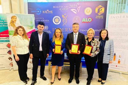 bakude-prof-dr-aysun-bay-liderliginde-saglik-ve-inovasyon-zirvesi-turkiye-azerbaycan-kardesligi-saglik-diplomasisine-guc-katiyor