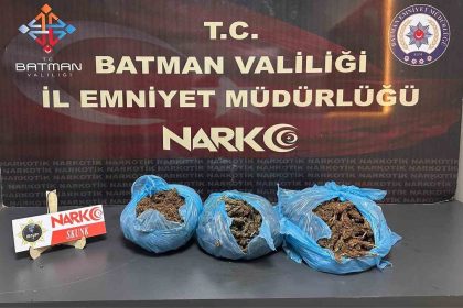 batmanda-durdurulan-aracta-uyusturucu-ele-gecirildi
