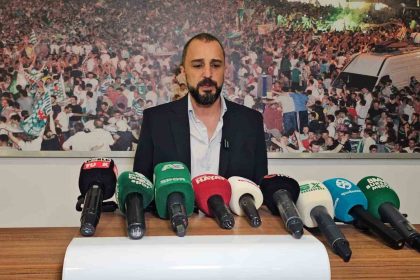 bursaspor-teknik-direktoru-adem-caglayan-bu-bir-yol-kazasi-toparlanacagiz
