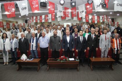 chp-kula-ilce-kongresinde-baskanliga-esen-cinar-secildi