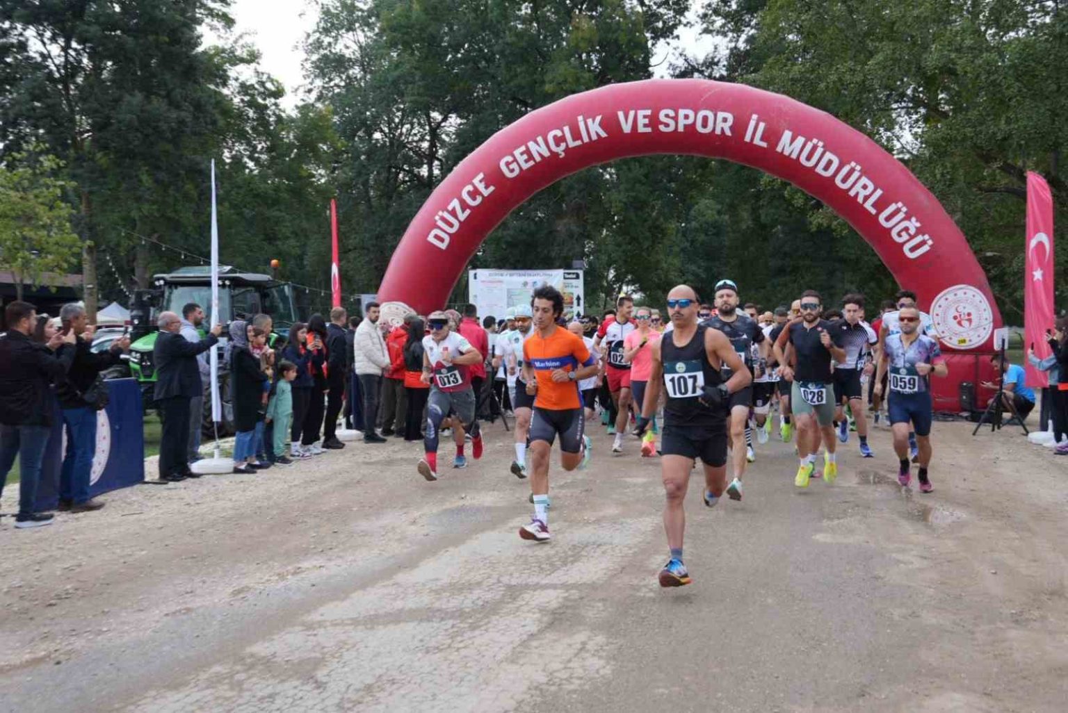 duzcede-efteni-duatlonu-250-sporcunun-katilimi-ile-yapildi